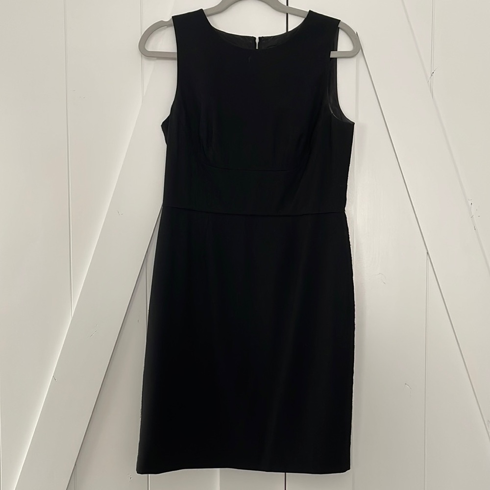 Sleeveless black dress